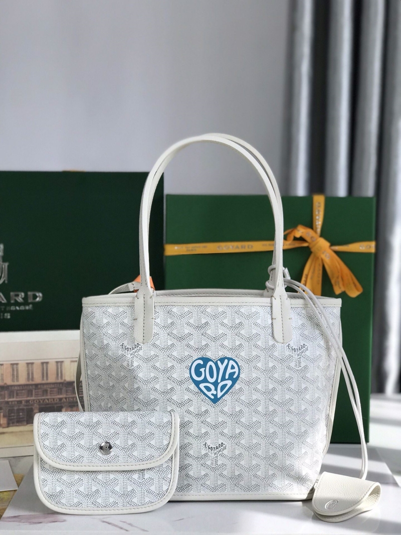 Goyard Shopping Bags